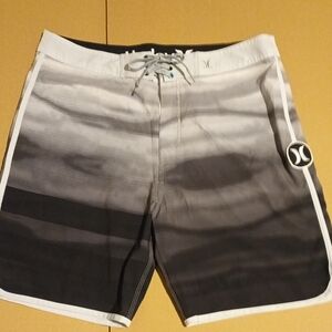 Hurley Men's Gradient Black and Gray Board Shorts